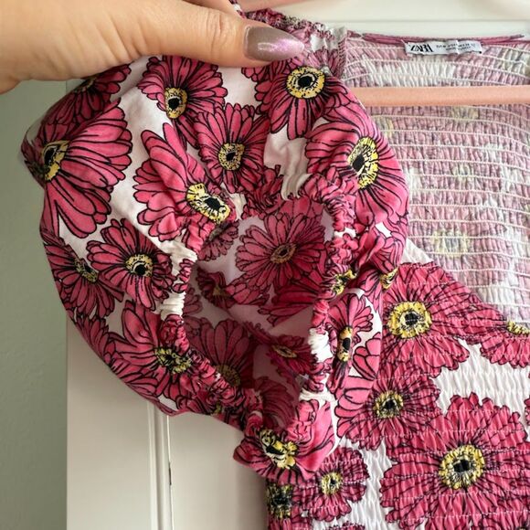 Zara Puff Off the Shoulder Sleeve Smocked Mini Dress in Pink Daisy size M - Picture 7 of 13